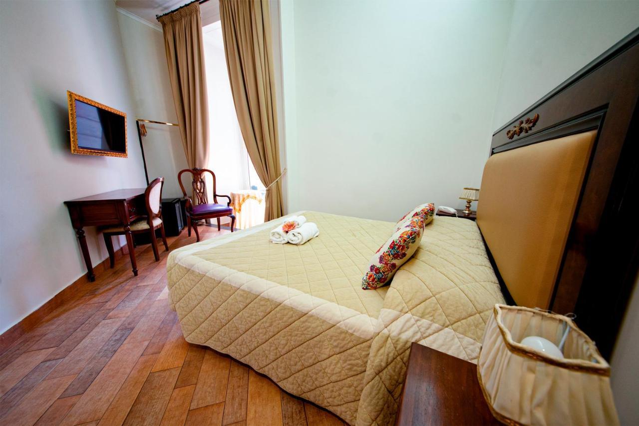 Lanfipe Palace 3* Nápoles
