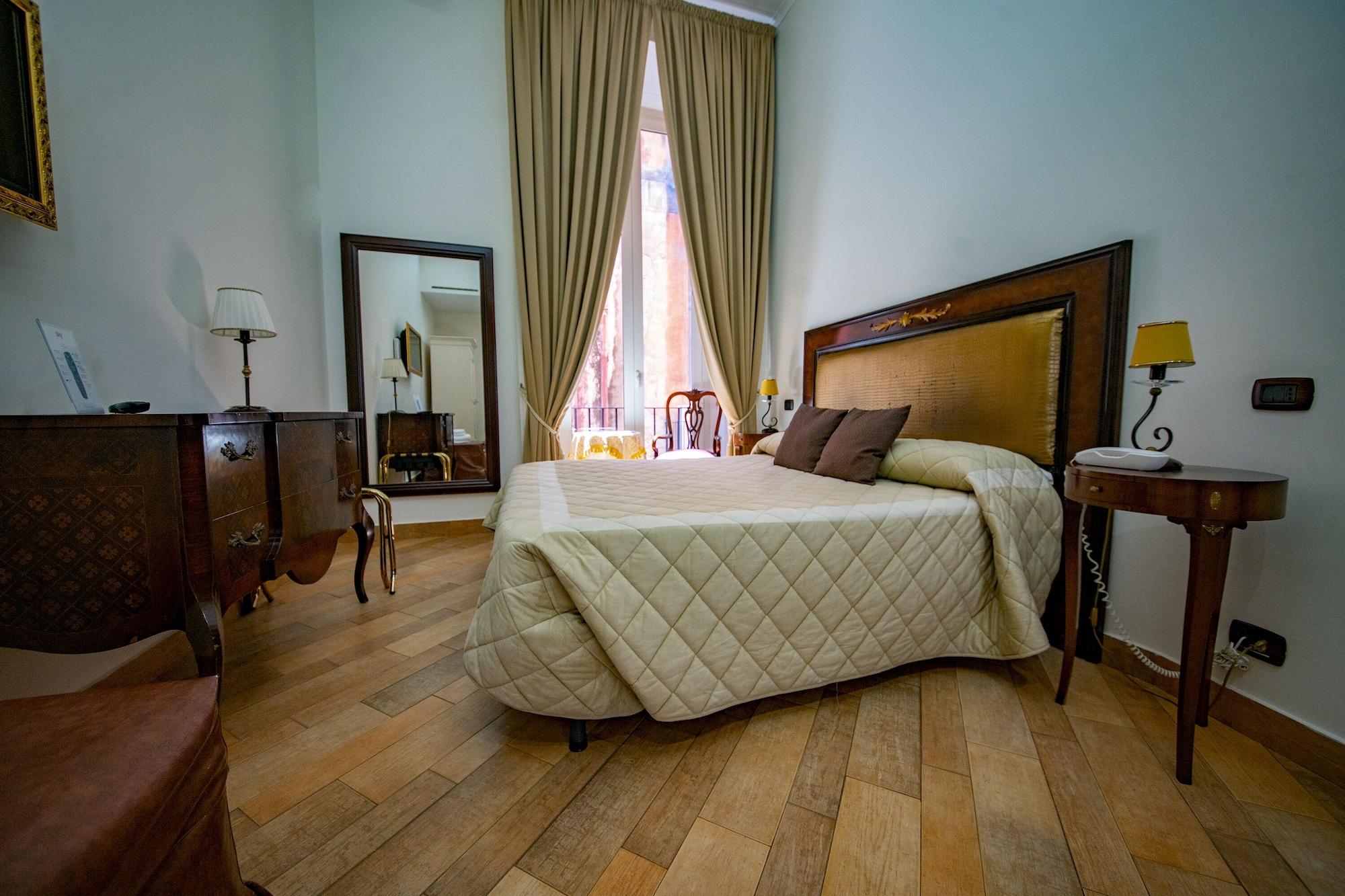 Lanfipe Palace Nápoles