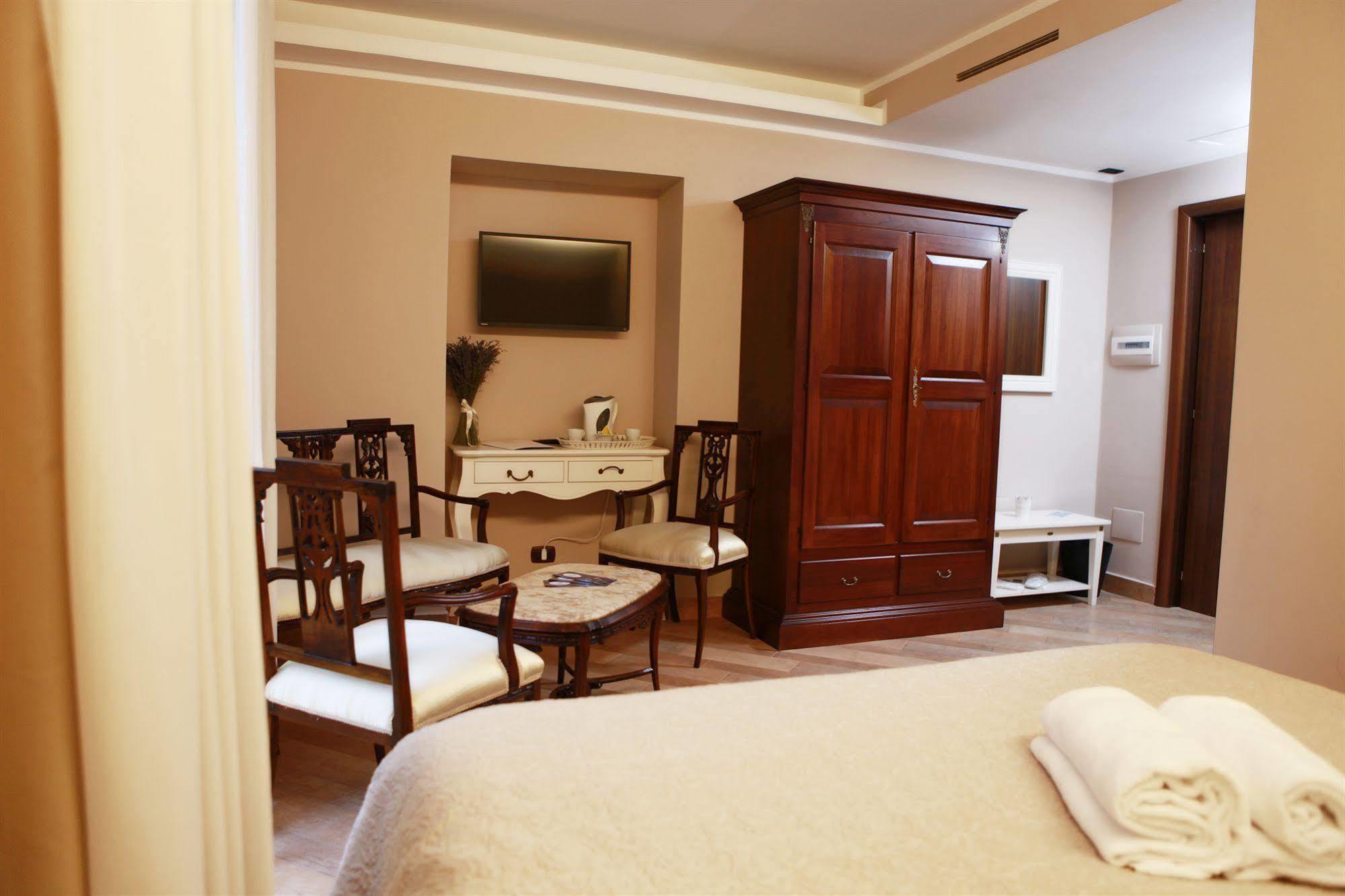 Lanfipe Palace Hotel Nápoles