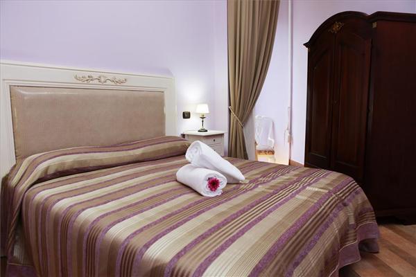 Lanfipe Palace 3* Nápoles