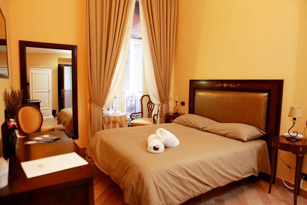Lanfipe Palace 3* Nápoles