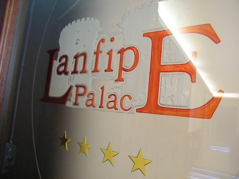 Lanfipe Palace Hotel